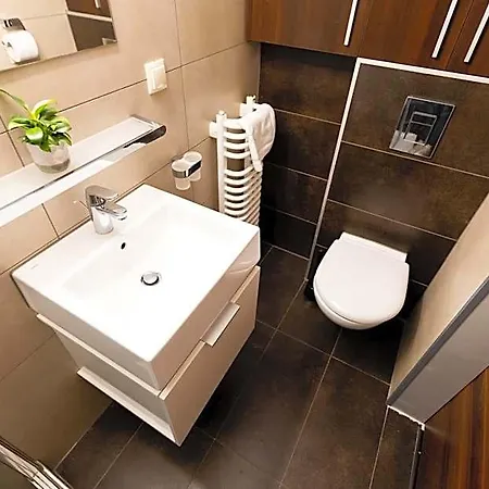 Aparthotel Salve Station