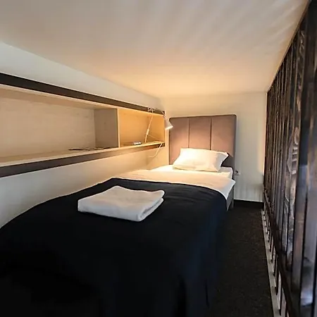 Aparthotel Salve Station