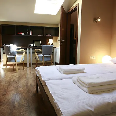 Apartahotel Salve Station 3*